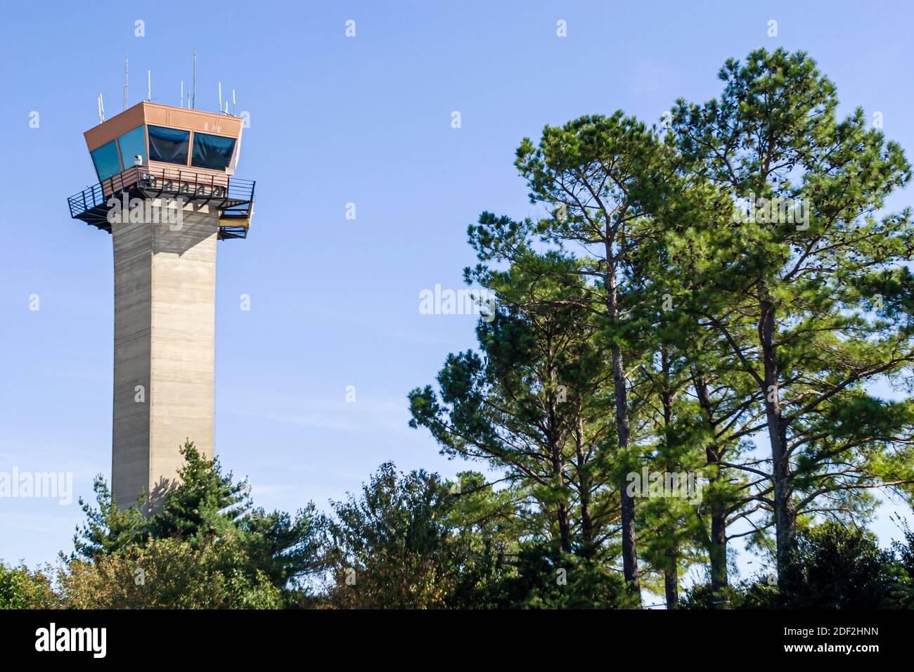 Huntsville Alabama, edificio torre di controllo del traffico aereo dell'aeroporto, Foto Stock