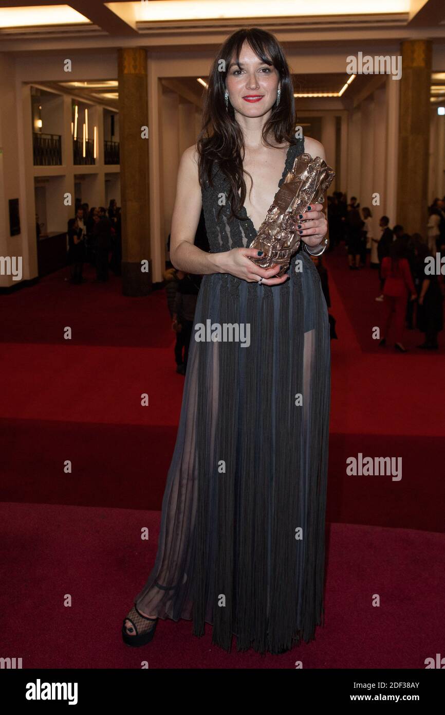 Anais Demoustier, vincitore del premio miglior attrice per il film Alice et le Maire in occasione della quarantacinquesima cerimonia di Cesare a Parigi, in Francia, il 28 febbraio 2020. Foto di Aurore Marechal/ABACAPRESS.COM Foto Stock