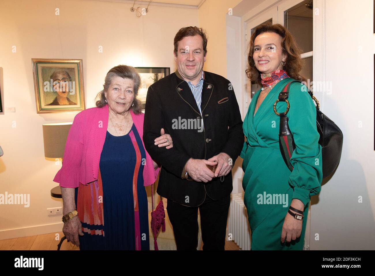 La principessa Helene di Orleans con suo figlio il conte Luigi di Limburgo-Stirum con sua moglie la contessa Belen di Limburg-Stirum partecipa all'esposizione dei principi e delle principesse di Orleans a Galerie Not a Gallery a Parigi il 5 marzo 2020, Francia. Foto di David Niviere/ABACAPRESS.COM Foto Stock