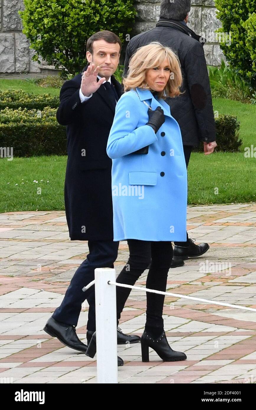 Il presidente francese Emmanuel Macron e sua moglie Brigitte Macron arrivano a un seggio durante il primo turno delle elezioni comunali a le Touquet, in Francia, il 15 marzo 2020. Foto di Francis Petit/ABACAPRESS.COM Foto Stock