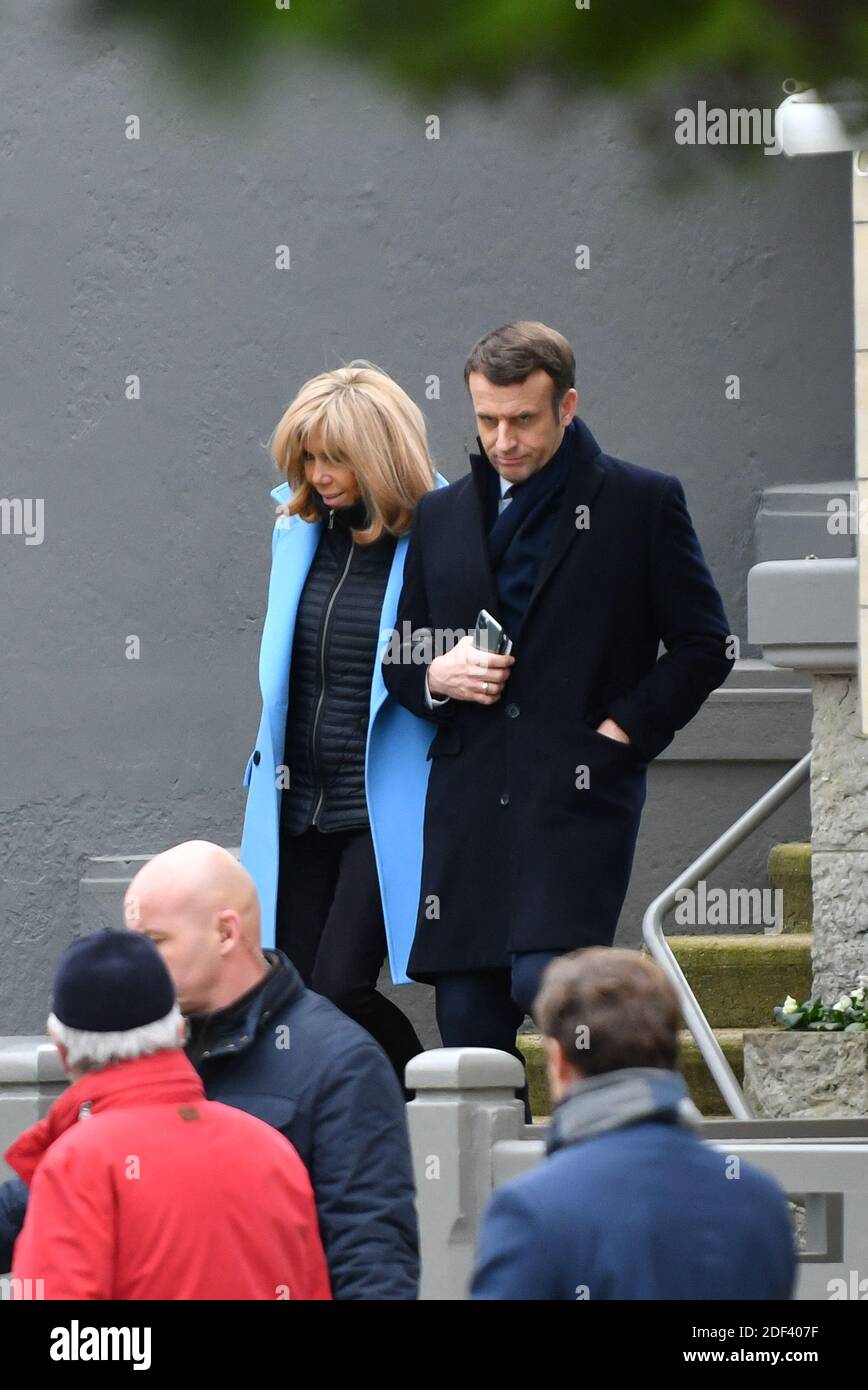 Il presidente francese Emmanuel Macron e sua moglie Brigitte Macron lasciano la loro casa per tornare all'Elysée Palace, a le Touquet, in Francia, il 15 marzo 2020. Foto di Francis Petit/ABACAPRESS.COM Foto Stock