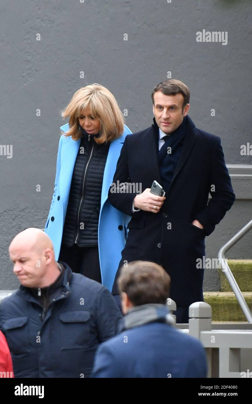 Il presidente francese Emmanuel Macron e sua moglie Brigitte Macron lasciano la loro casa per tornare all'Elysée Palace, a le Touquet, in Francia, il 15 marzo 2020. Foto di Francis Petit/ABACAPRESS.COM Foto Stock