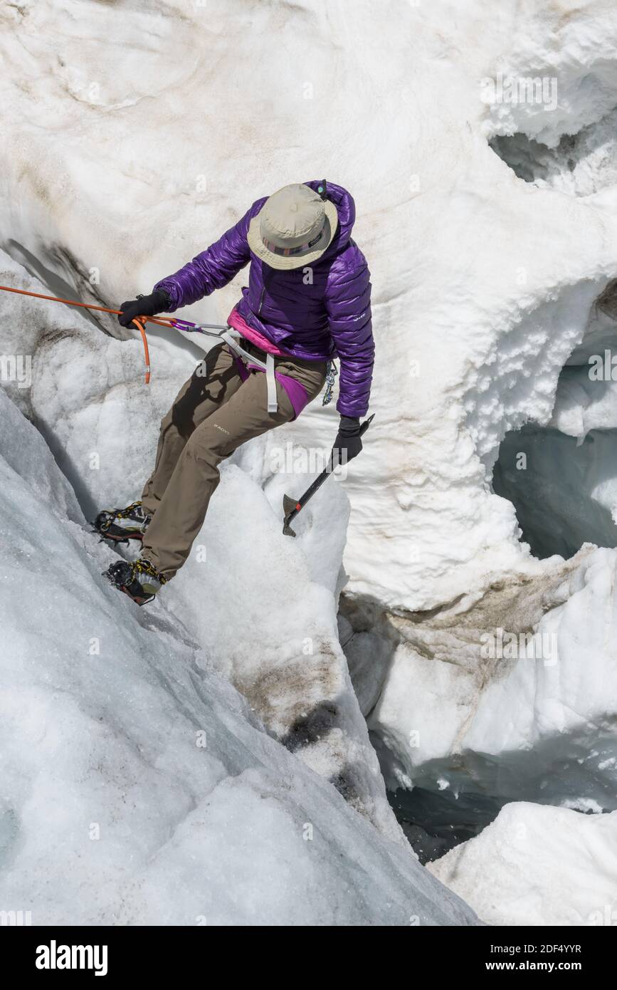 Geografia / viaggio, Svizzera, Vallese, alpinisti che praticano le loro tecniche su Galmi glacie, Additional-Rights-Clearance-Info-Not-Available Foto Stock