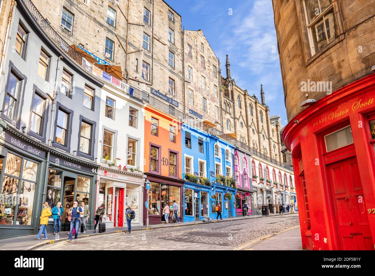 Negozi e negozi in Victoria Street e West Bow Old Town, Edimburgo Midlothian Scotland UK GB Europe Foto Stock