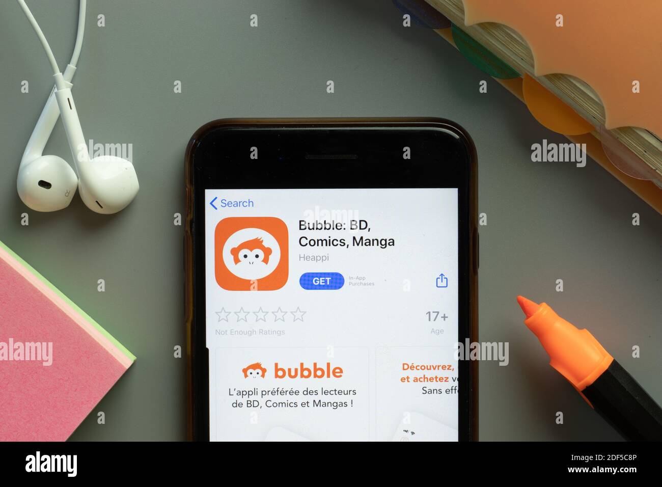 New York, USA - 1 dicembre 2020: Icona dell'app mobile Bubble sulla vista superiore dello schermo del telefono, Editoriale illustrativo. Foto Stock