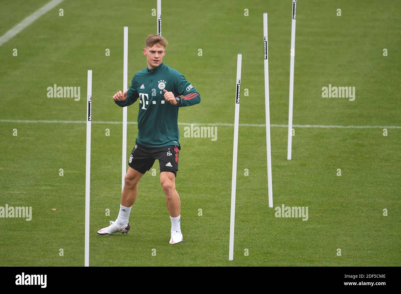 Monaco, Germania. 03 dic 2020. Joshua KIMMICH (FC Bayern Monaco) durante la formazione avanzata, FC Bayern Monaco, formazione su Saebener Strasse. Calcio 1. Bundesliga, stagione 2020/2021 il 3 dicembre 2020. | utilizzo in tutto il mondo credito: dpa/Alamy Live News Foto Stock