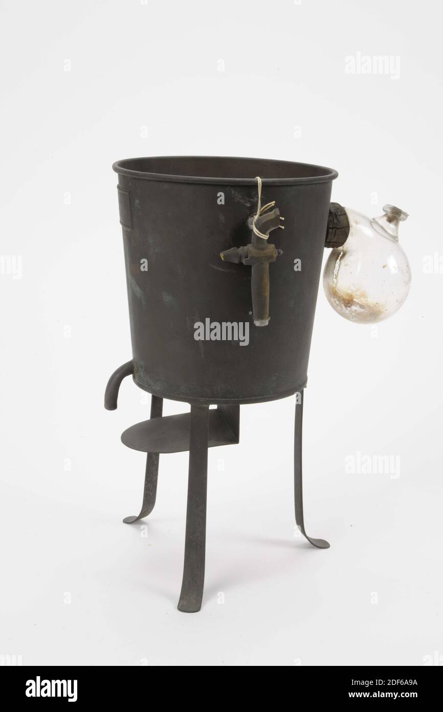 Apparecchi di distillazione, Dominicus Sala, prima metà del XIX secolo, rame, vetro, guidato, Generale: 26.7 x 21 x 15,5 cm 267 x 210 x 155 mm, 1886, 1886 Foto Stock