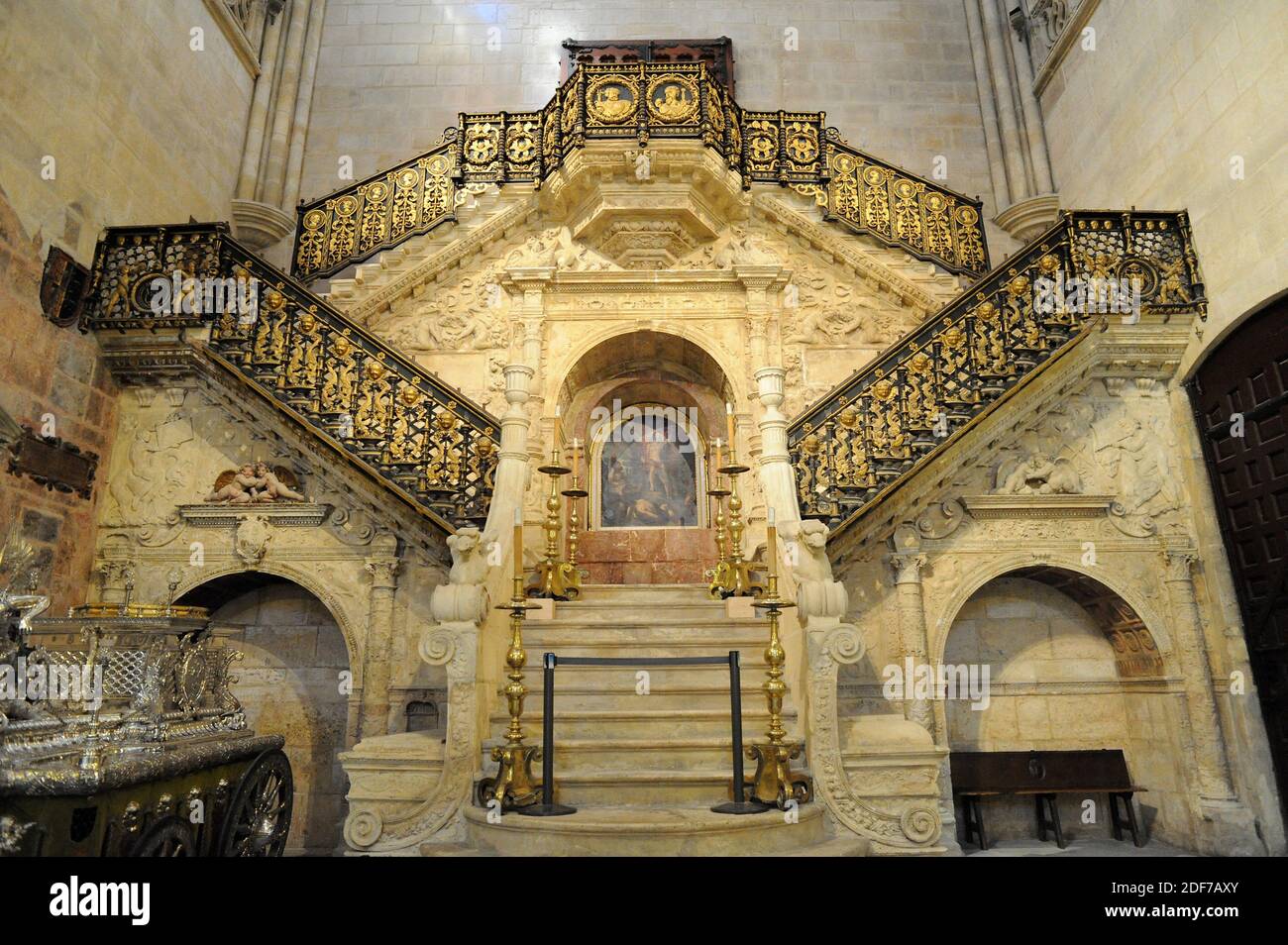 Città di Burgos, Catedral de Santa Maria Escalera dorada (scale dorate) di Diego de Siloe. Provincia di Burgos, Castilla y Leon, Spagna. Foto Stock