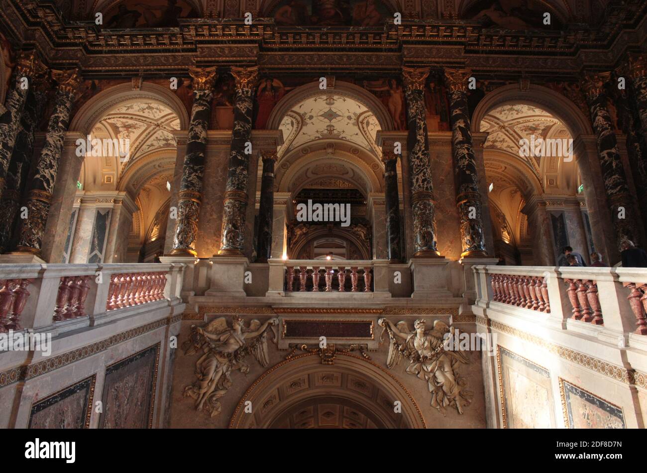 Scala del Museo di Storia dell'Arte a Vienna Foto Stock