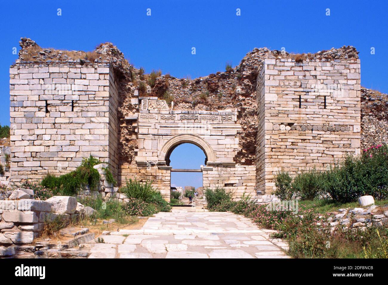 Gateway per le rovine di SAINT JOHN'S CATHEDRAL vicino a Efeso - Turchia Foto Stock
