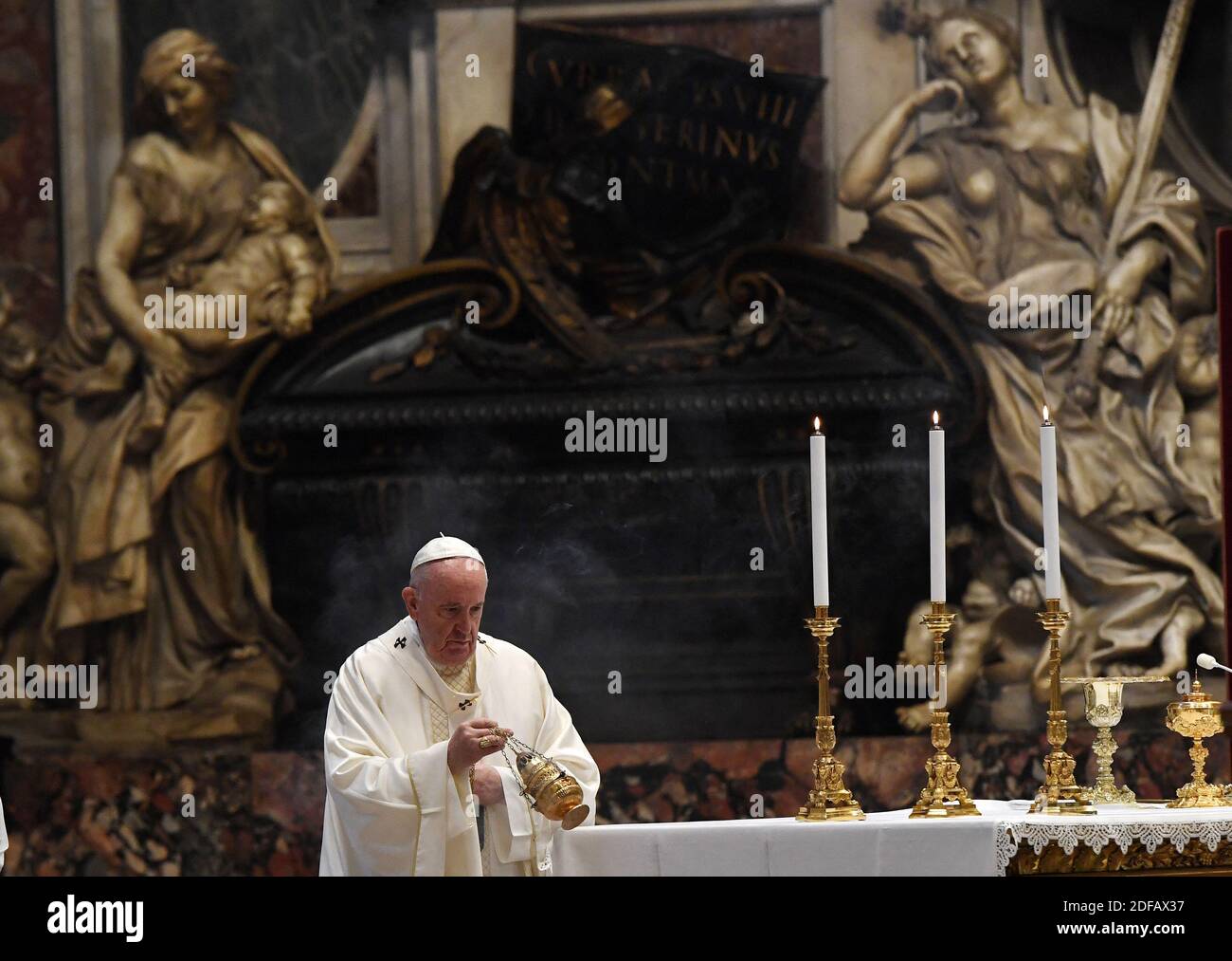 Solennità del santissimo corpo e sangue di cristo immagini e fotografie