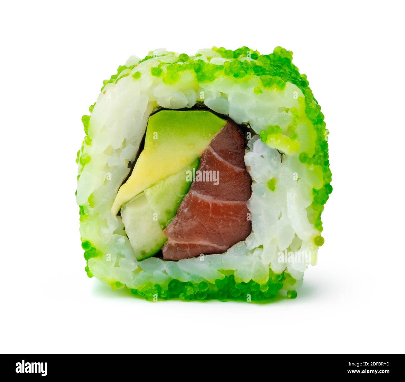 Rotolo di sushi californiano con caviale verde isolato su bianco Foto stock  - Alamy