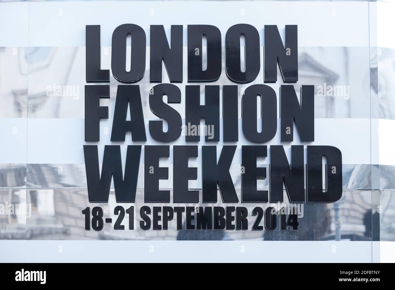 Logo e firma per il London Fashion Weekend 2014, Londra, Regno Unito Foto Stock
