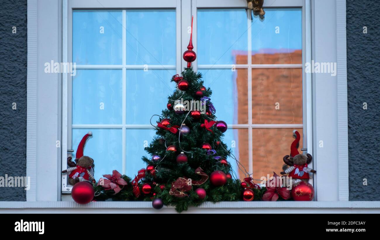 Schöne kugeln immagini e fotografie stock ad alta risoluzione - Alamy