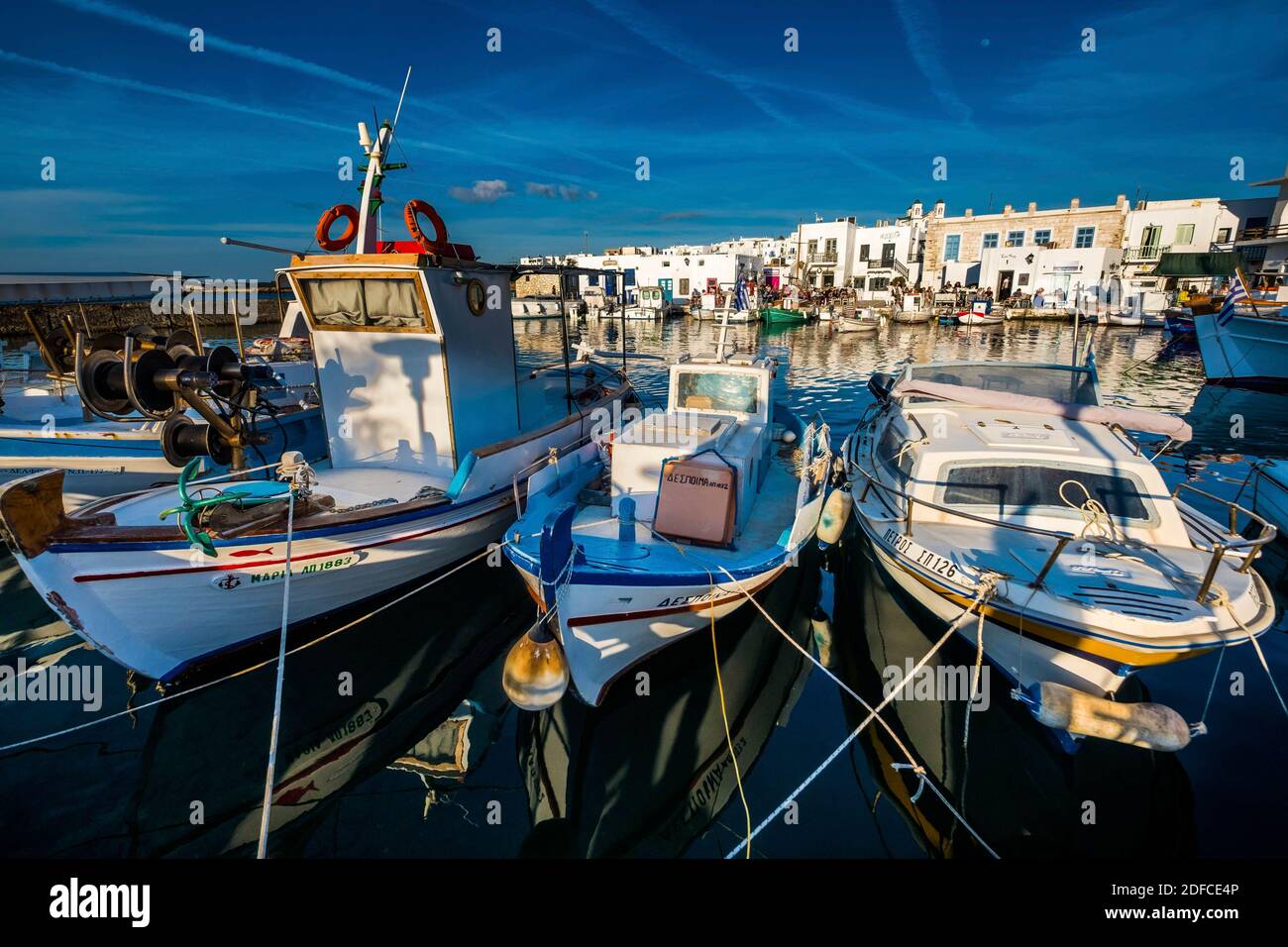 Grecia, Mar Egeo, Arcipelago delle Cicladi, Isola di Paros, villaggio di Naoussa Foto Stock