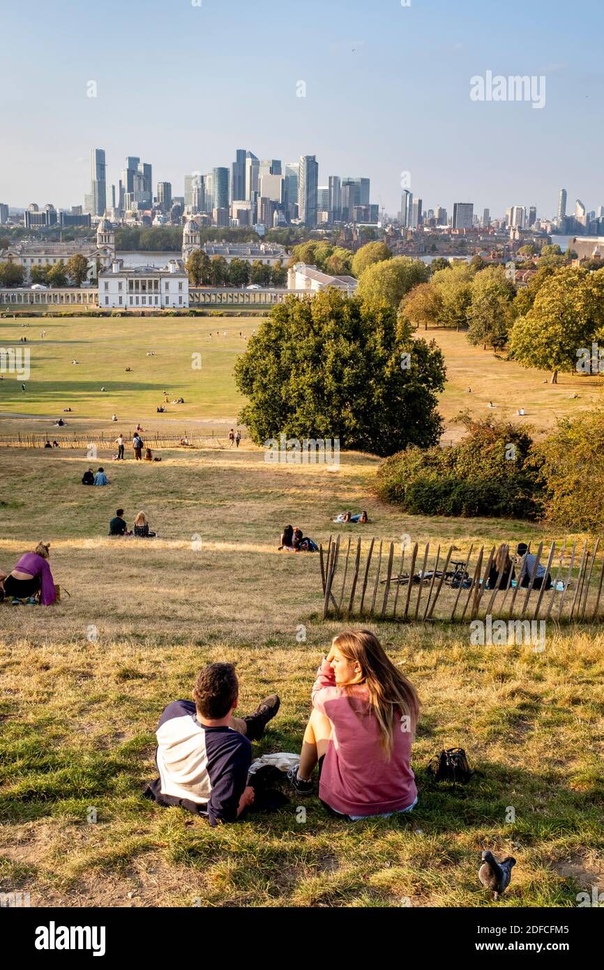 Una vista dall'alto di Greenwich Park e Canary Wharf, Londra, Regno Unito Foto Stock