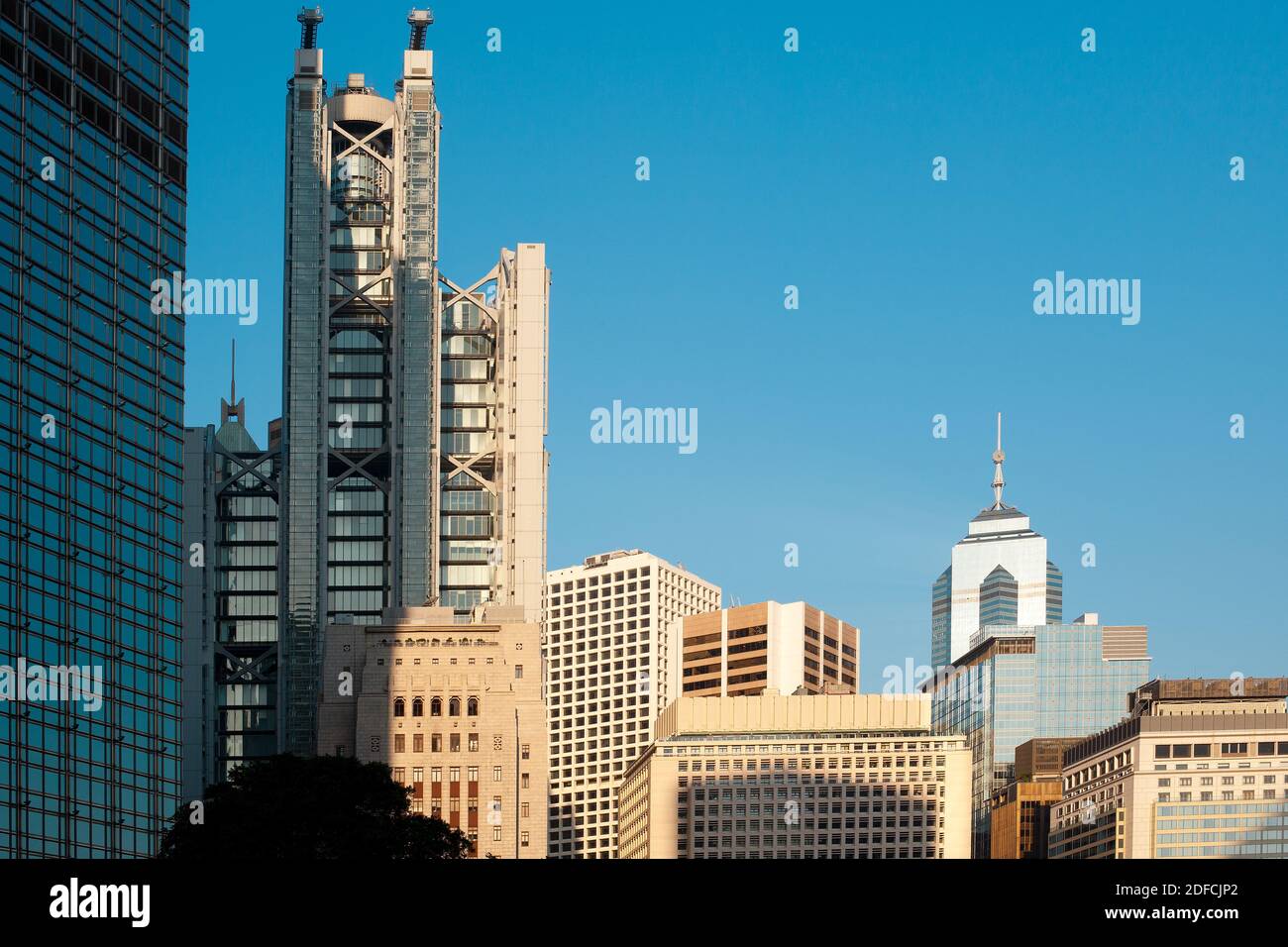 Paesaggio urbano di moderni edifici di uffici a distrit centrale a Hong Kong, Cina Foto Stock