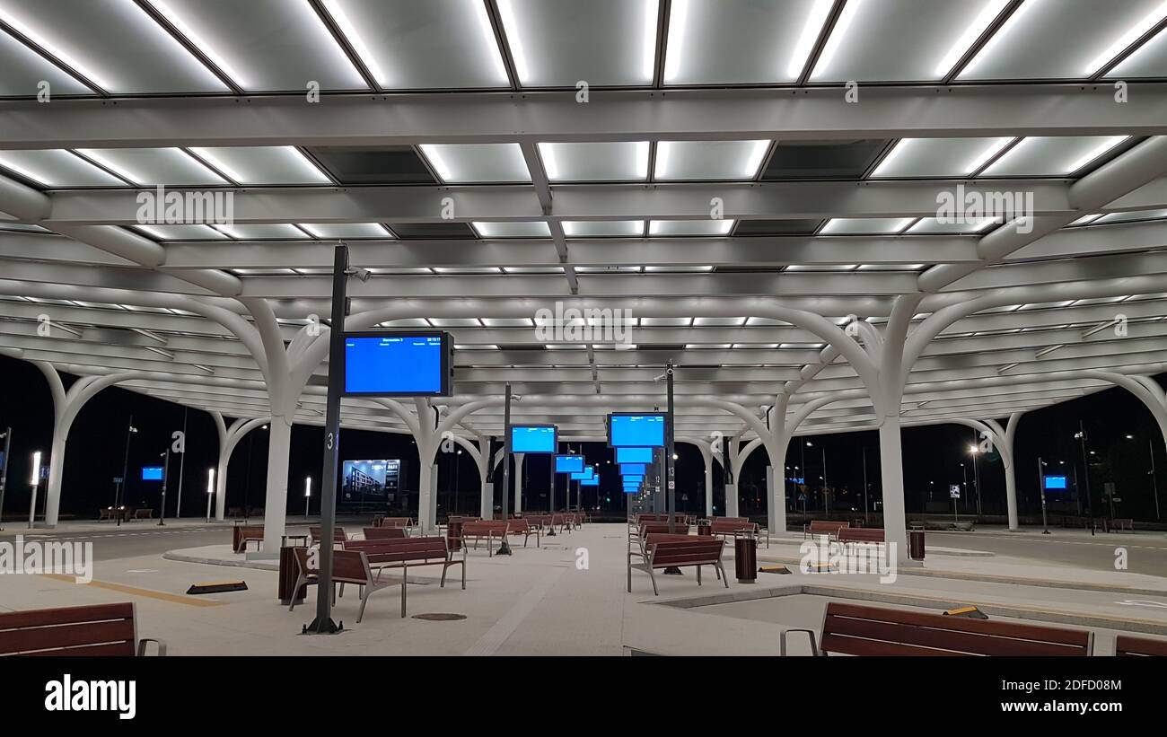 Il nuovo interscambio di trasporti pubblici a Katowice Foto Stock
