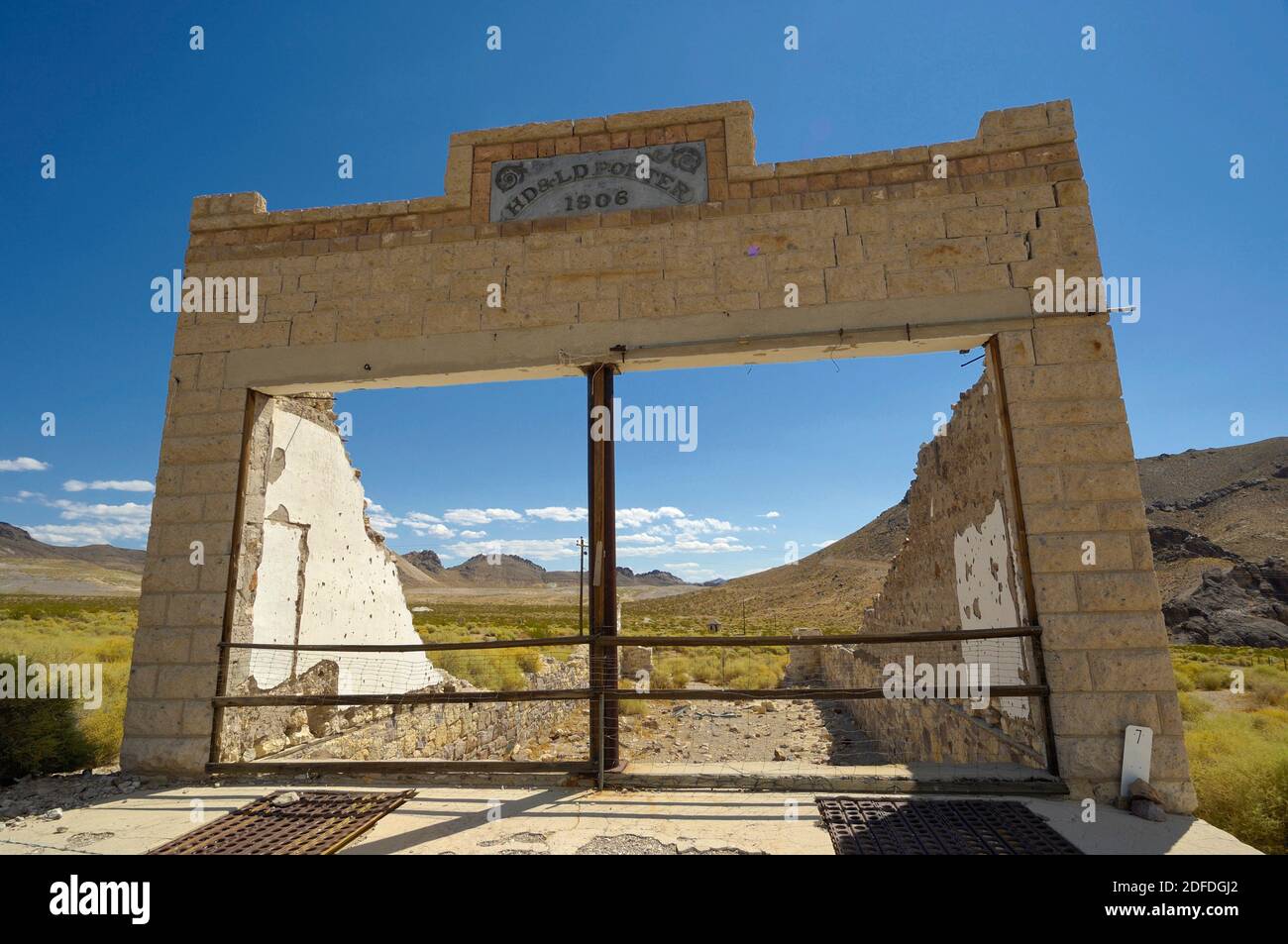 Città fantasma di Rhyolite, Contea di Nye, Nevada, Stati Uniti Foto Stock