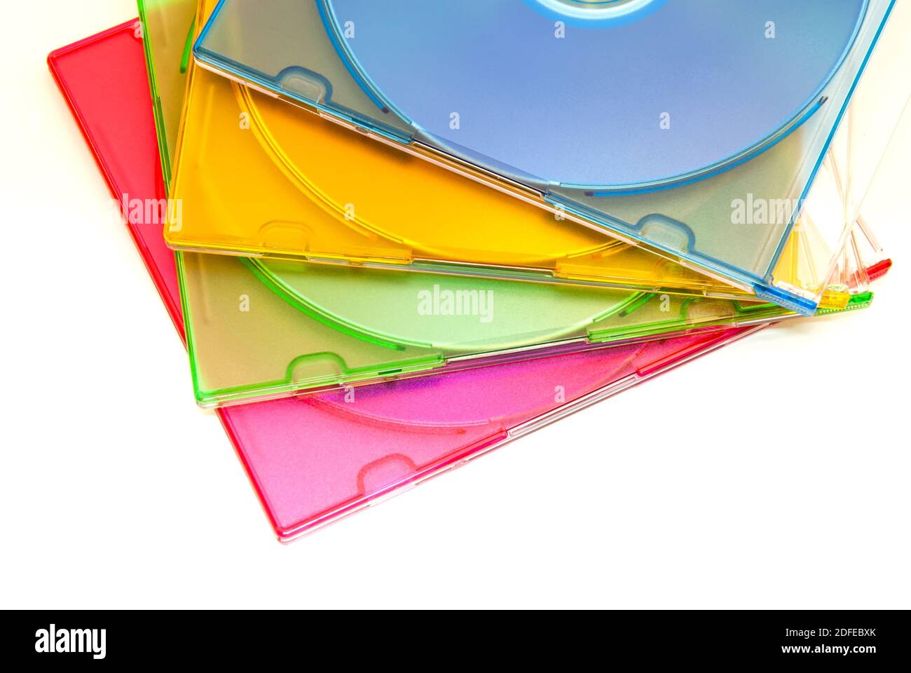 Caselle colorate con dischi per la memorizzazione delle informazioni. Confezione per CD Foto Stock