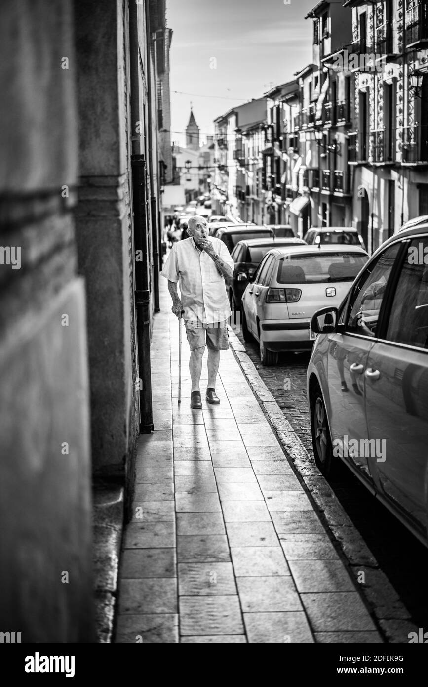 La gente del posto nella strada dell'Archidona, Spagna, Europa. Foto Stock