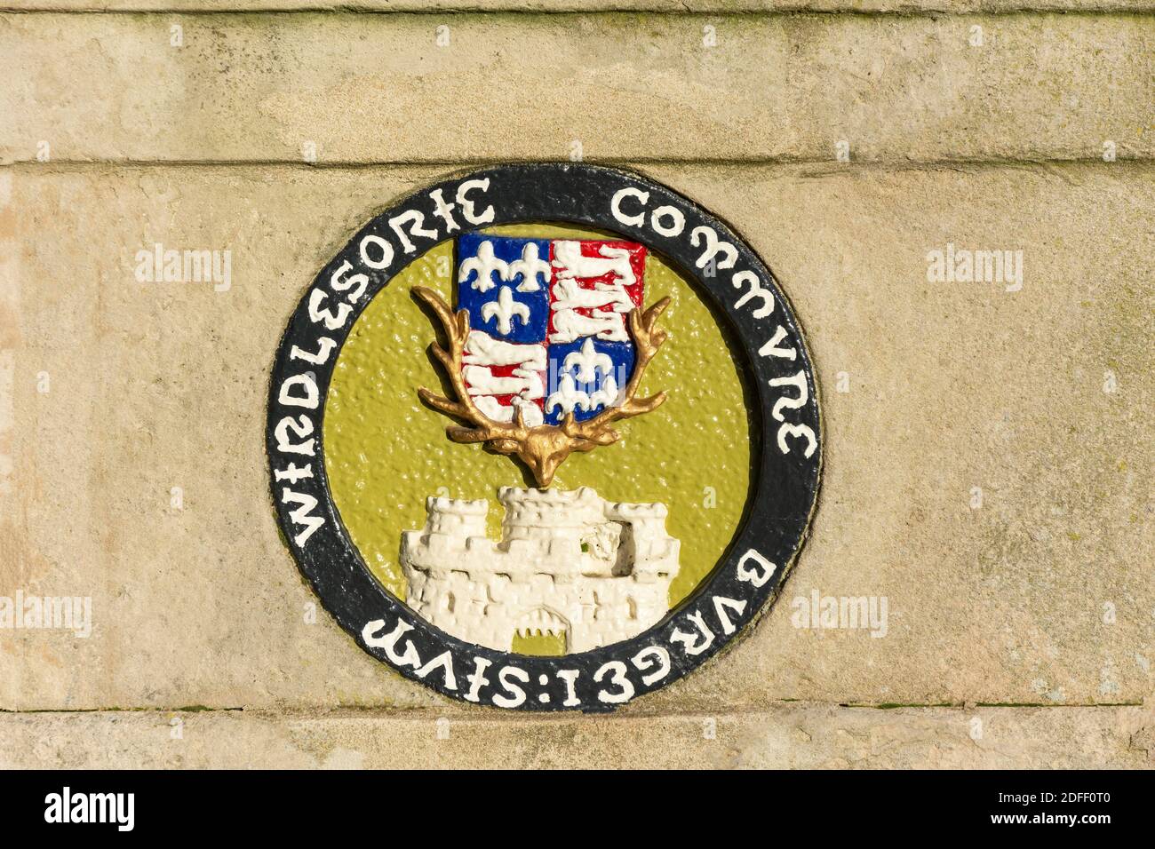 Royal Insignia on Windsor Bridge, Eton, Berkshire, Inghilterra, Regno Unito Foto Stock