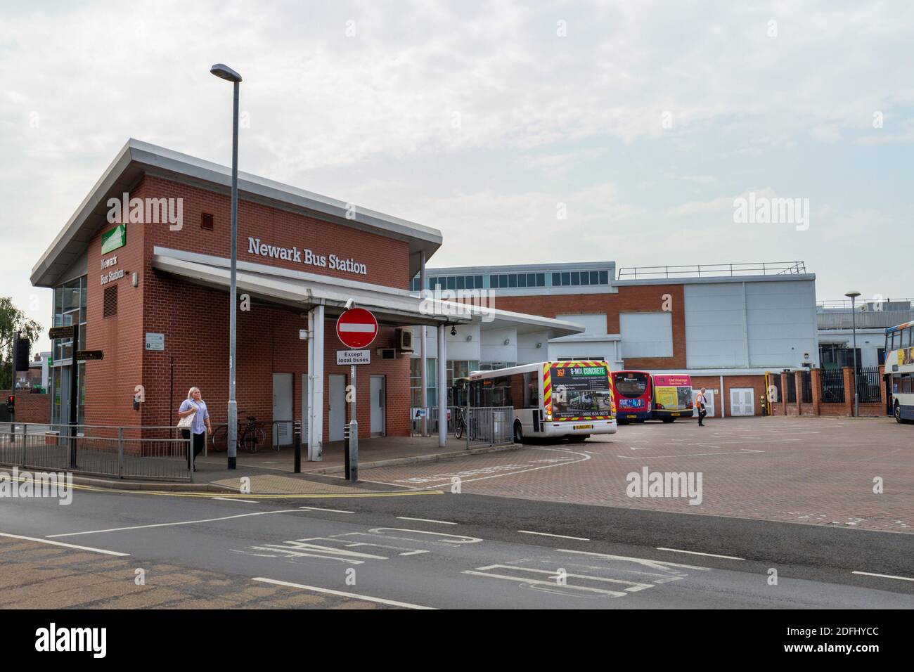 Stazione degli autobus Newark, Newark-on-Trent, Nottinghamshire, Regno Unito. Foto Stock