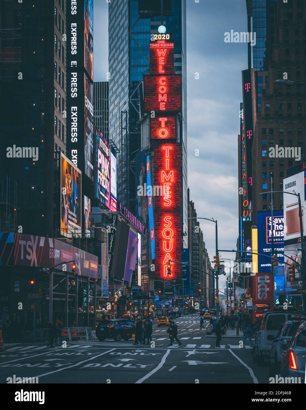 Benvenuti all'insegna di Times Square a Midtown Manhattan, New York City Foto Stock