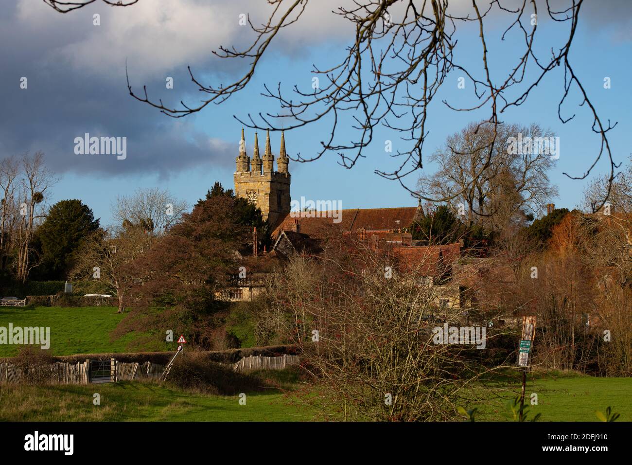 Chiesa di San Giovanni Battista a Penshurst, Kent, Regno Unito Foto Stock