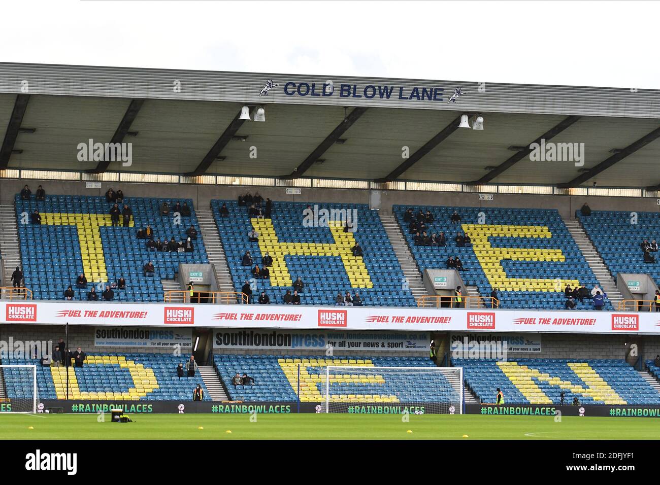 LONDRA, INGHILTERRA. 5 DICEMBRE Vista generale dello stadio prima della partita del Campionato Sky Bet tra Millwall e Derby County al Den, Londra, sabato 5 dicembre 2020. (Credit: Ivan Yordanov | MI News) Credit: MI News & Sport /Alamy Live News Foto Stock