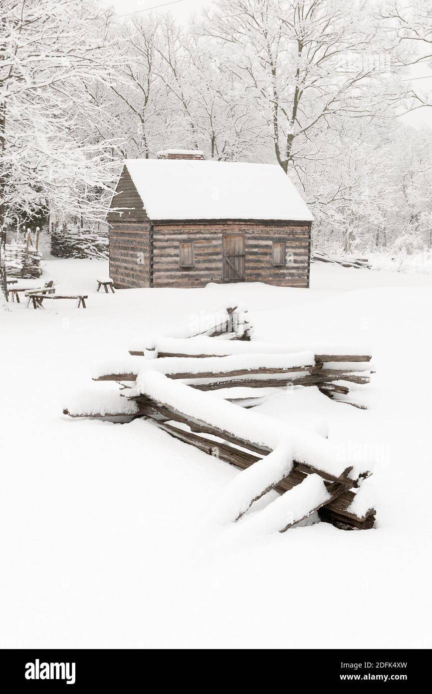 Schiavi a Sully Plantation coperto di neve. Foto Stock