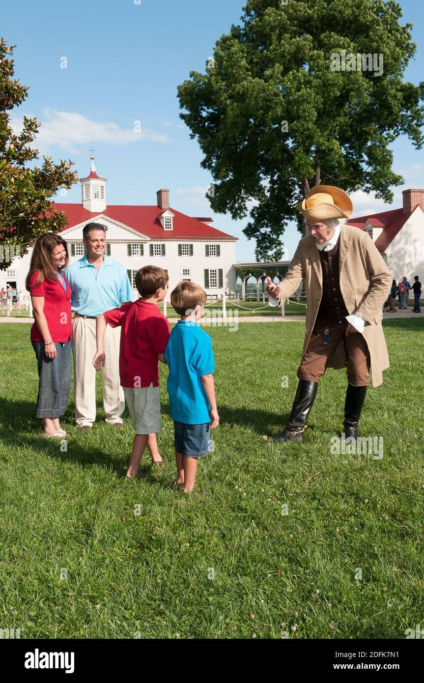George Washington accoglie una famiglia a Mount Vernon, Virginia. Foto Stock