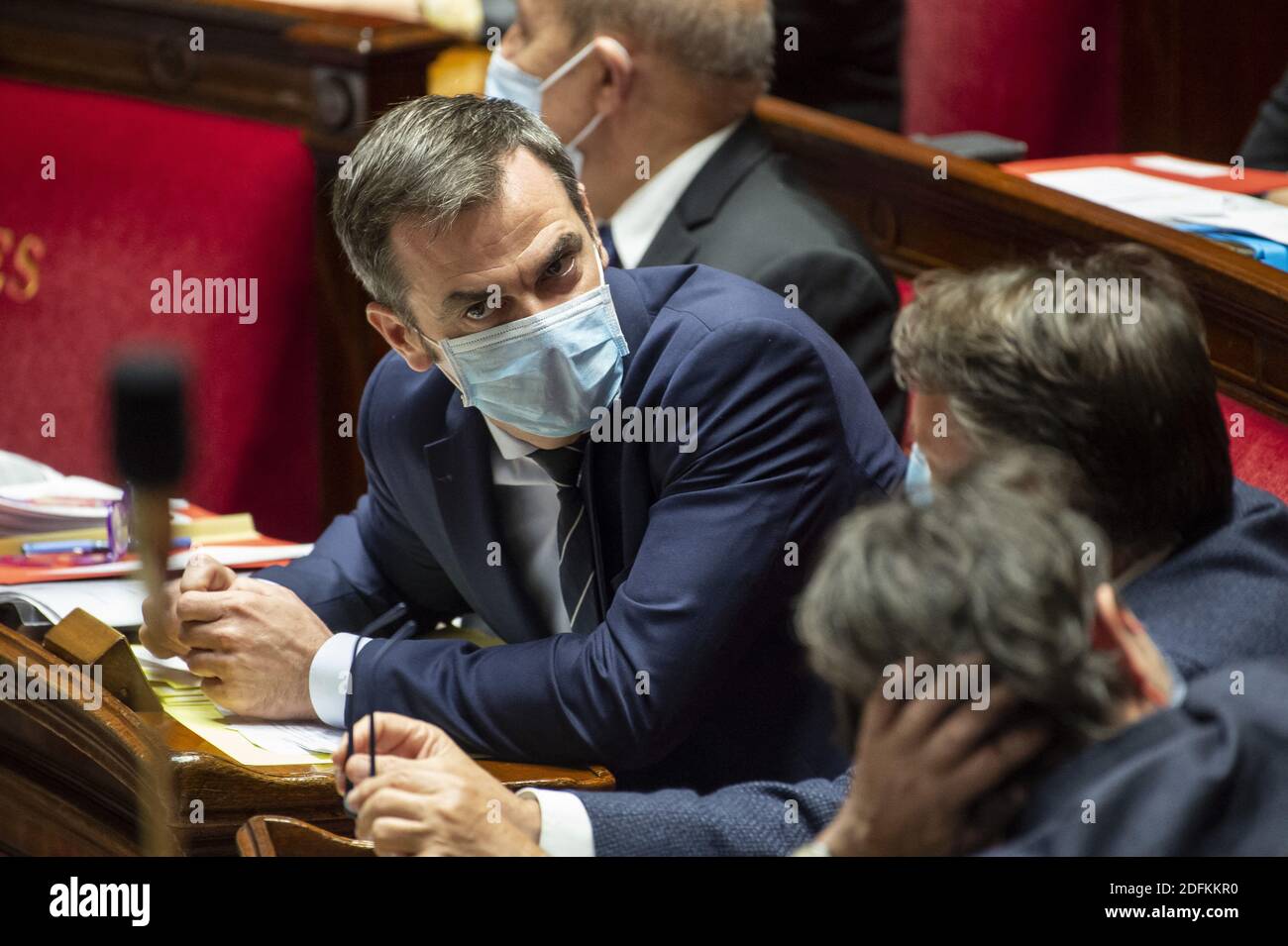 Olivier Veran partecipa a una sessione di interrogazioni rivolte al governo in occasione dell'Assemblea nazionale francese tenutasi a Parigi il 13 ottobre 2020. Foto di ELIOT BLONDT/ABACAPRESS.COM Foto Stock