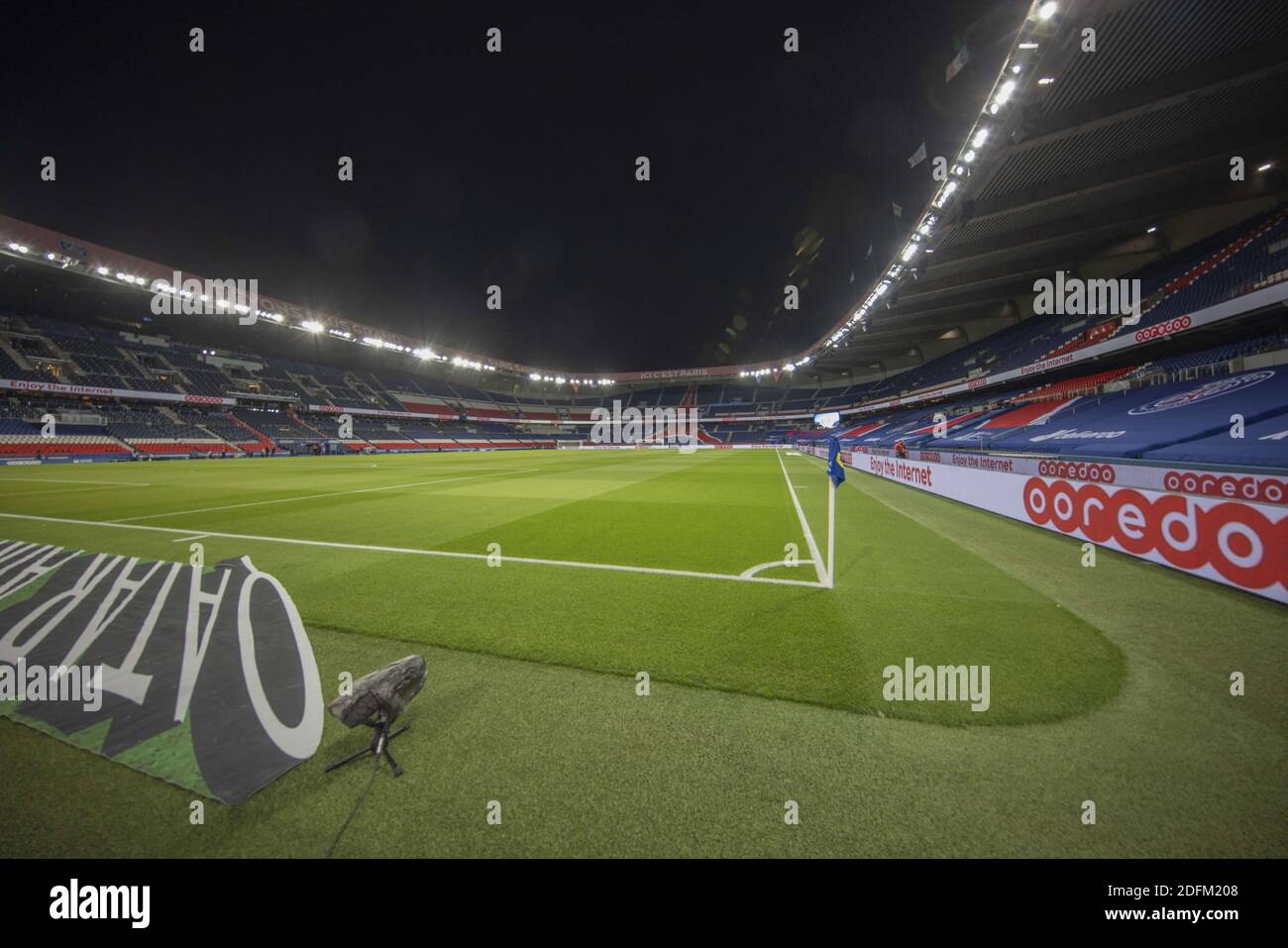Vista generale dello stadio vuoto durante la partita tra Paris Saint Germain e DIJON FCO allo stadio Parc Des Princes, il 24 2020 ottobre a Parigi, Francia. Foto di Loic BARATOUX/ABACAPRESS.COM Foto Stock