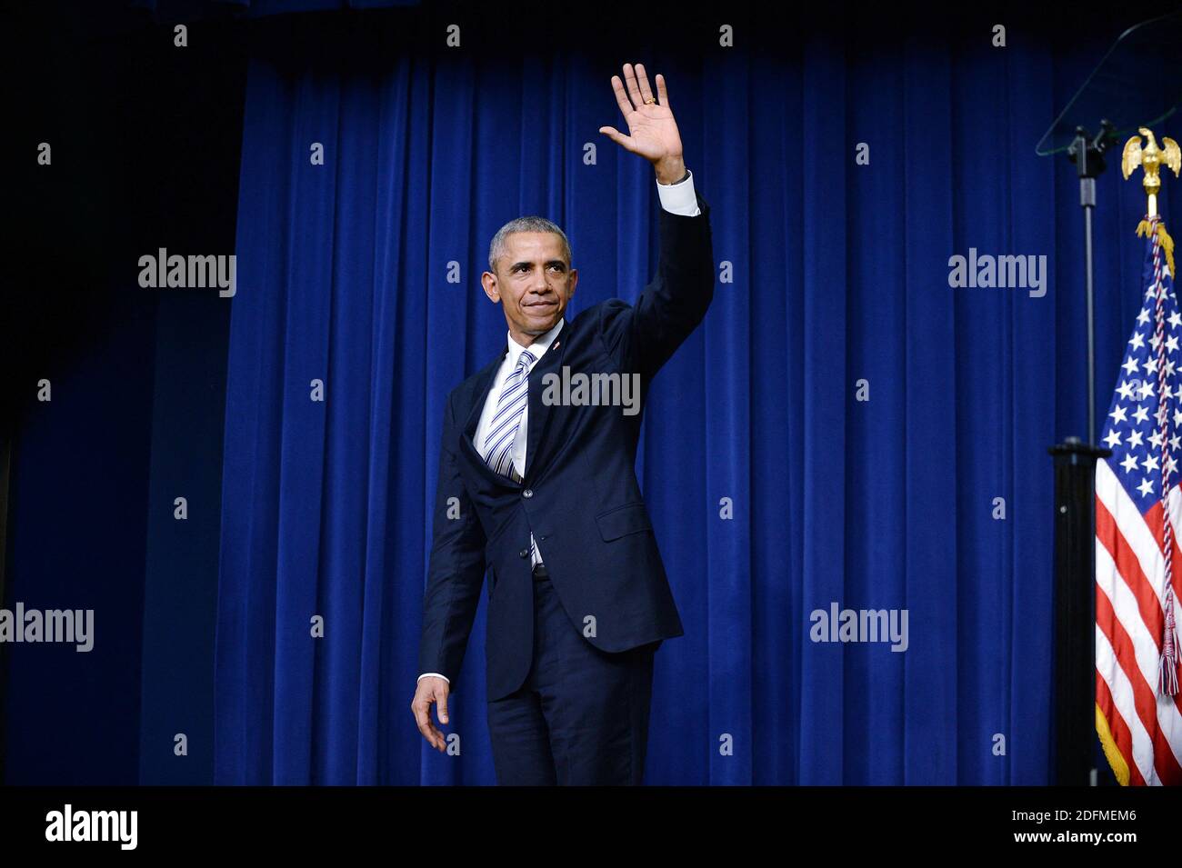 File photo - il presidente Barack Obama parla al Summit della Casa Bianca sulla lotta contro l'estremismo violento nell'edificio EEOB il 18 febbraio 2015 a Washington, DC, USA. Il presidente Barack Obama ha difeso la sua decisione di non chiamare la guerra contro l’Isis come una guerra religiosa durante le osservazioni di un vertice anti-estremismo. Il prossimo memoriale dell'ex presidente Barack Obama "A Promised Land" sarà rilasciato il 17 novembre in formato hardcover, digitale e audiolibro. Foto di Olivier Douliery/ABACAPRESS.COM Foto Stock