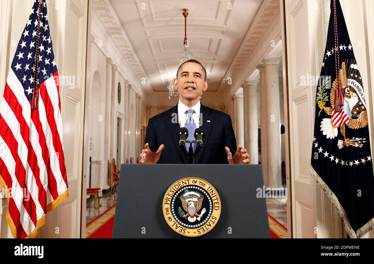 File photo - il presidente Barack Obama parla nella stanza orientale della Casa Bianca a Washington, DC, USA il 28 giugno 2012, dopo che la Corte Suprema ha stabilito la sua legislazione in materia di assistenza sanitaria. Il prossimo memoriale dell'ex presidente Barack Obama "A Promised Land" sarà rilasciato il 17 novembre in formato hardcover, digitale e audiolibro. Foto di Luke Sharrett/piscina/ABACAPRESS.COM Foto Stock