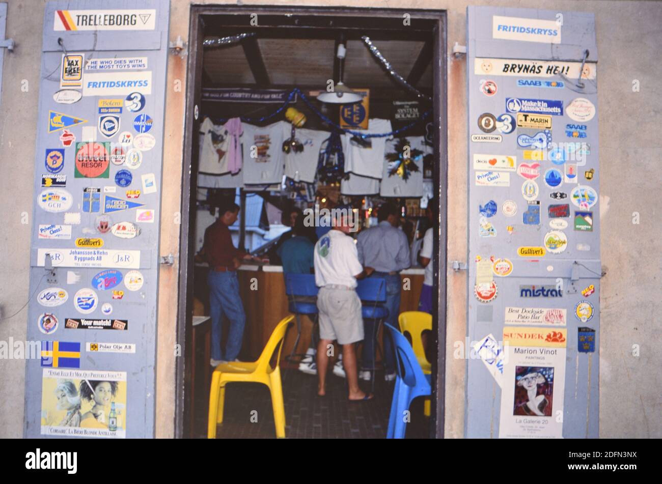 Anni '90 St. Barts (Saint Barthélemy) – Gustavia; Café le Select, dove Jimmy buffet scrisse Cheeseburger in Paradise ca. 1997 Foto Stock