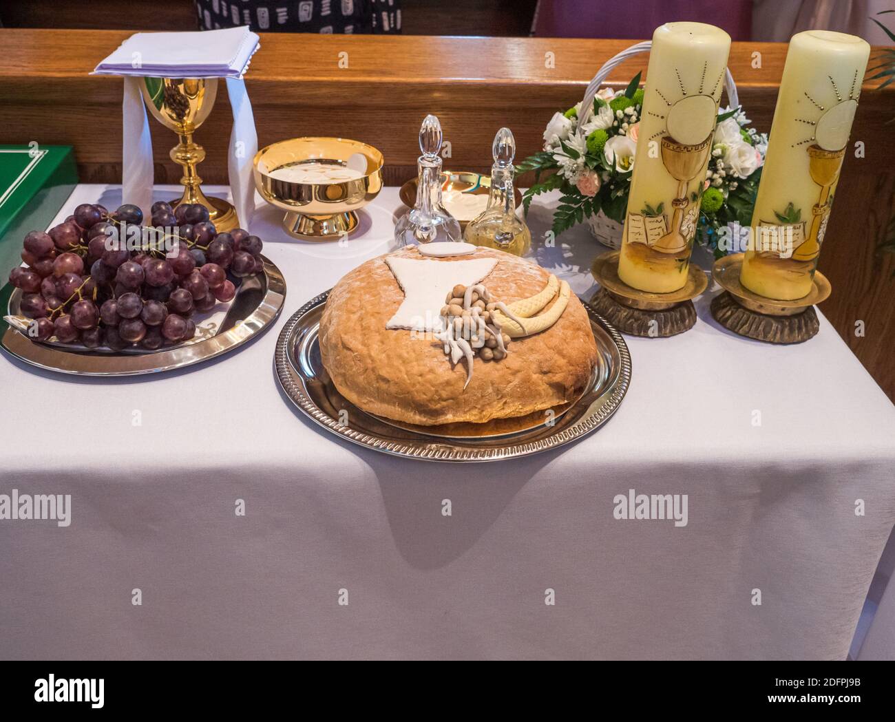 Immagini Di Calice Con Ostia Calice eucaristia immagini e fotografie stock ad alta risoluzione - Alamy