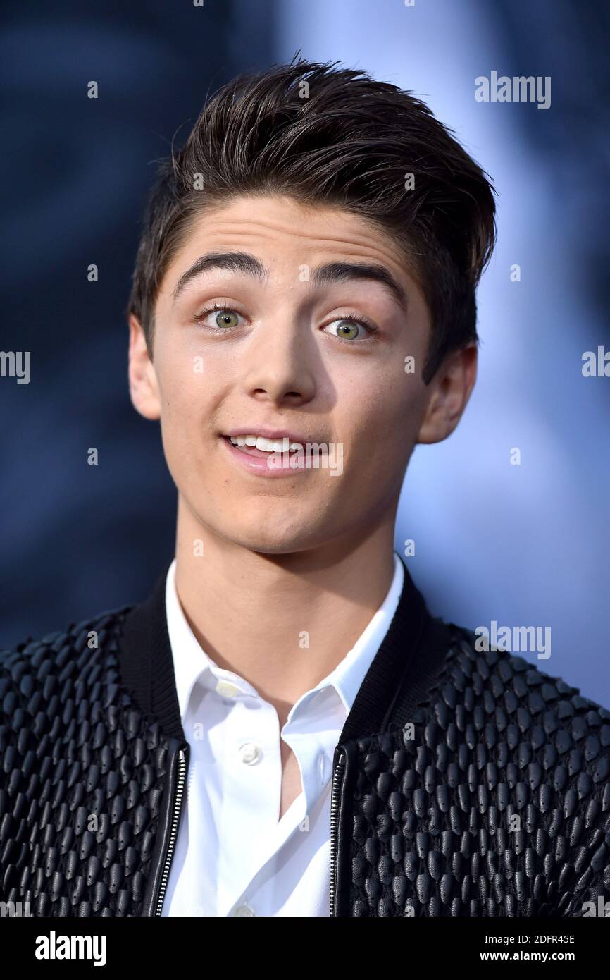 Asher Angel partecipa alla prima di "Venom" della Columbia Pictures al Regency Village Theatre il 1° ottobre 2018 a Los Angeles, California, USA. Foto di Lionel Hahn/ABACAPRESS.COM Foto Stock