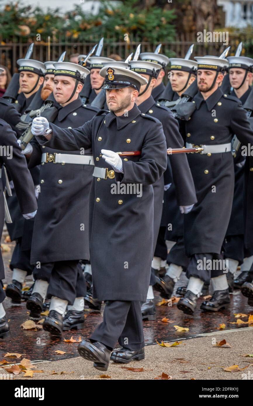 Royal Navy contingente, Birdcage Walk, Londra Foto Stock