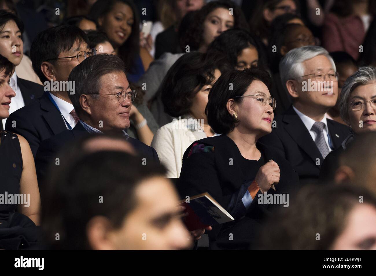Il presidente sudcoreano Moon Jae-in e sua moglie Kim Jung-sook partecipano a un evento culturale coreano a Parigi il 14 ottobre 2018 durante la visita di Stato di Moon Jae-in 3 giorni in Francia. Foto di Eliot Blondt/ABACAPRESS.COM Foto Stock