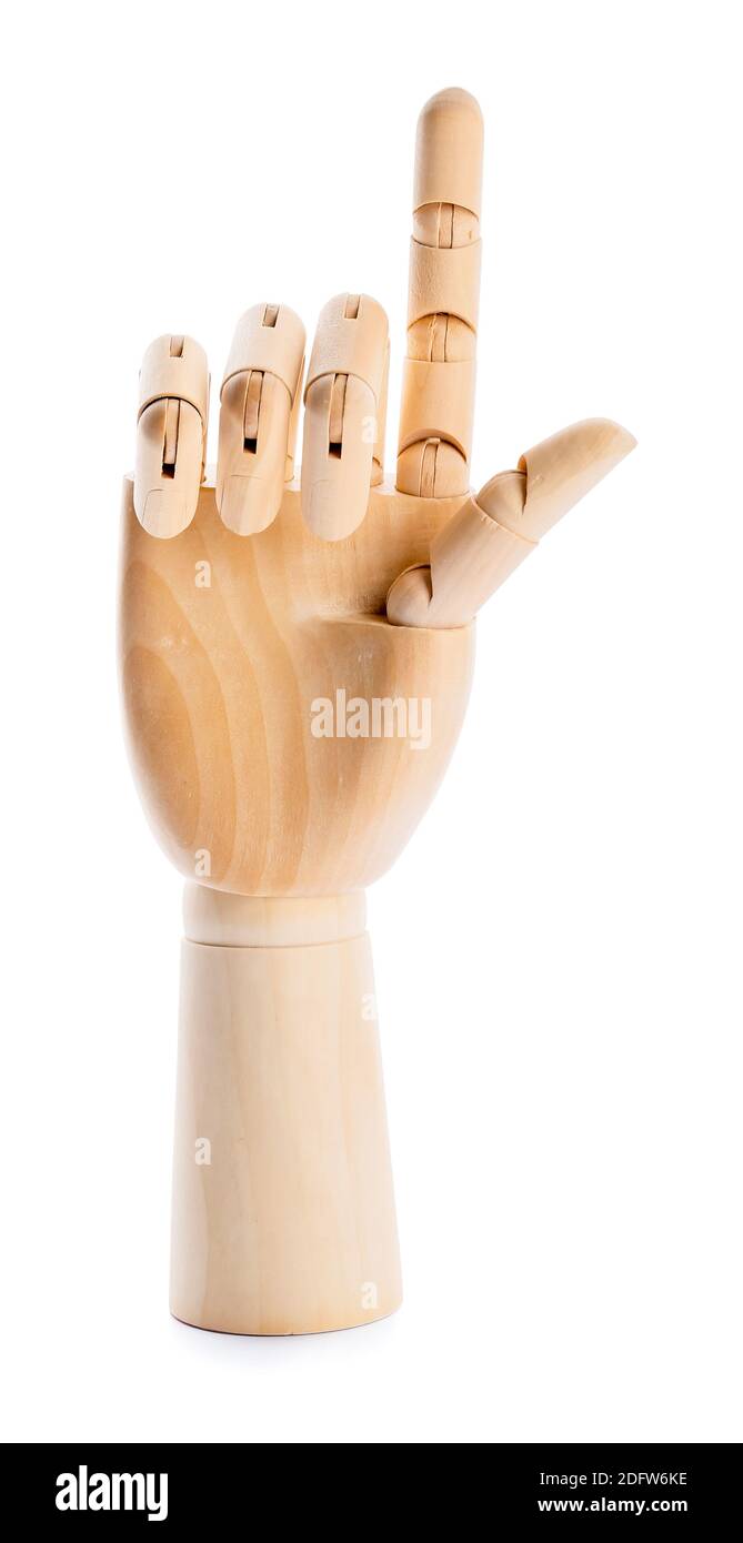 Mano di legno che mostra la lettera L su sfondo bianco. Alfabeto della lingua dei segni Foto Stock