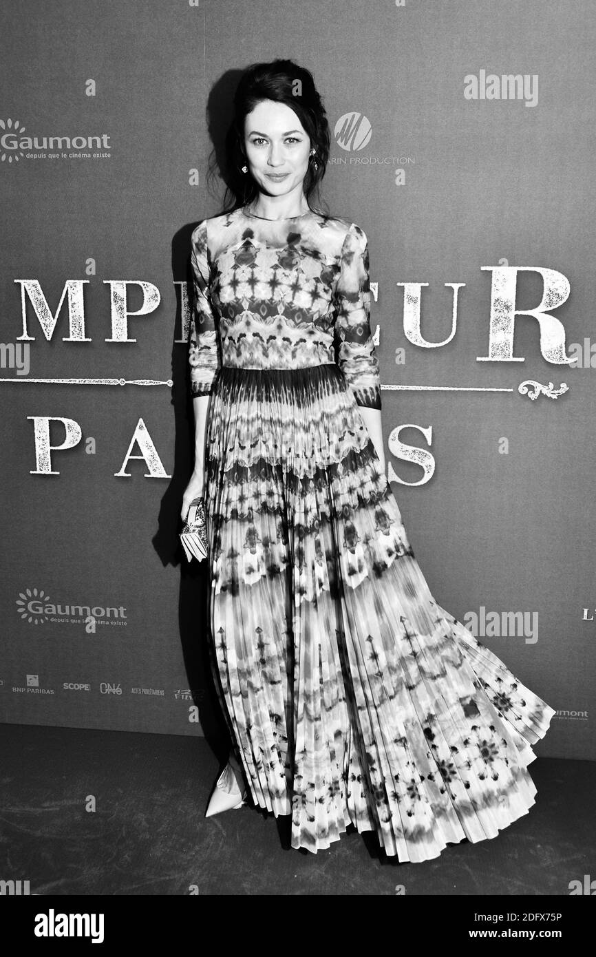 Olga Kurylenko partecipa alla prima di l'Empereur de Paris al cinema Gaumont Opera il 10 dicembre 2018 a Parigi. Foto di Laurent Zabulon/ABACAPRESS.COM Foto Stock