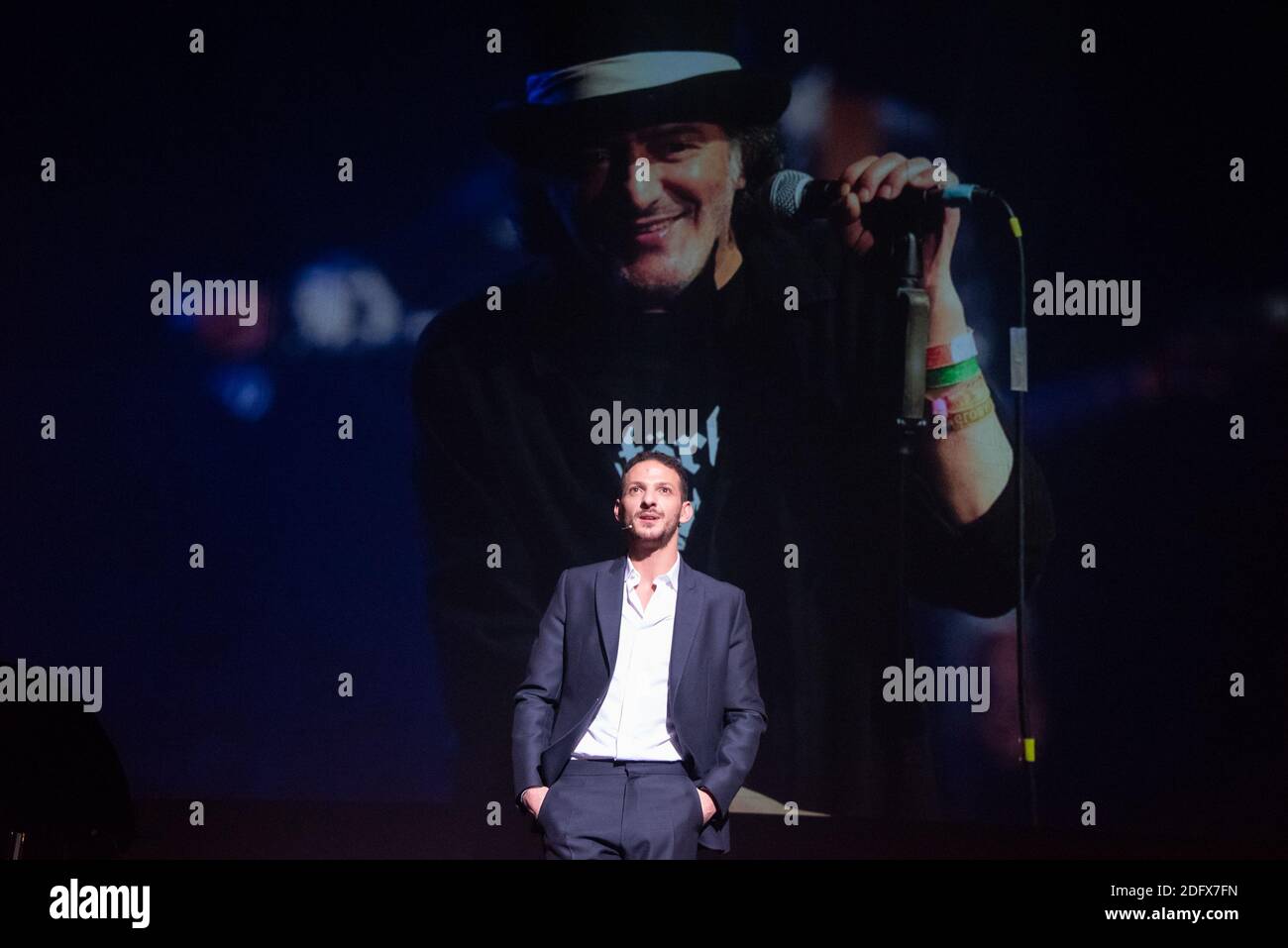 Hommage aux denparus de l'annee par Vincent Dedienne lors du Grand Prix Sacem 2018, Salle Pleyel le 10 dicembre 2018, Parigi, Francia. Photo par Mireille Ampilhac/ABACAPRESS.COM Foto Stock