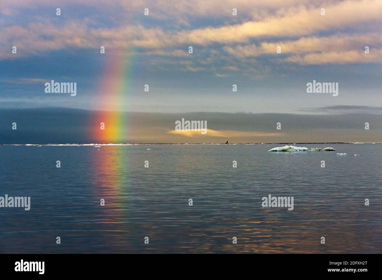 Rainbow sul mare di Bering, Russia Estremo Oriente Foto Stock