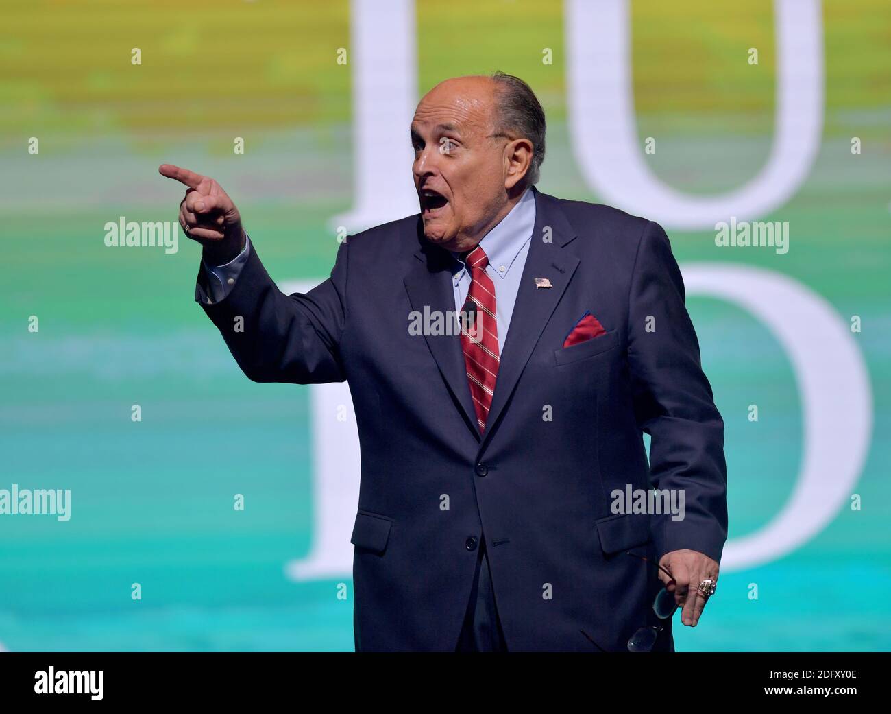 WEST PALM BEACH, FLORIDA - 19 DICEMBRE: Indossando il suo anello World Series di New York YankeeÕs, l'ex sindaco di New York e avvocato del presidente Donald Trump Rudy Giuliani parla al Turning Point USA Student Action Summit del 2019 - Day 1 al Palm Beach County Convention Center il 19 dicembre 2019 a West Palm Beach, Florida. People: Rudy Giuliani Credit: Storms Media Group/Alamy Live News Foto Stock