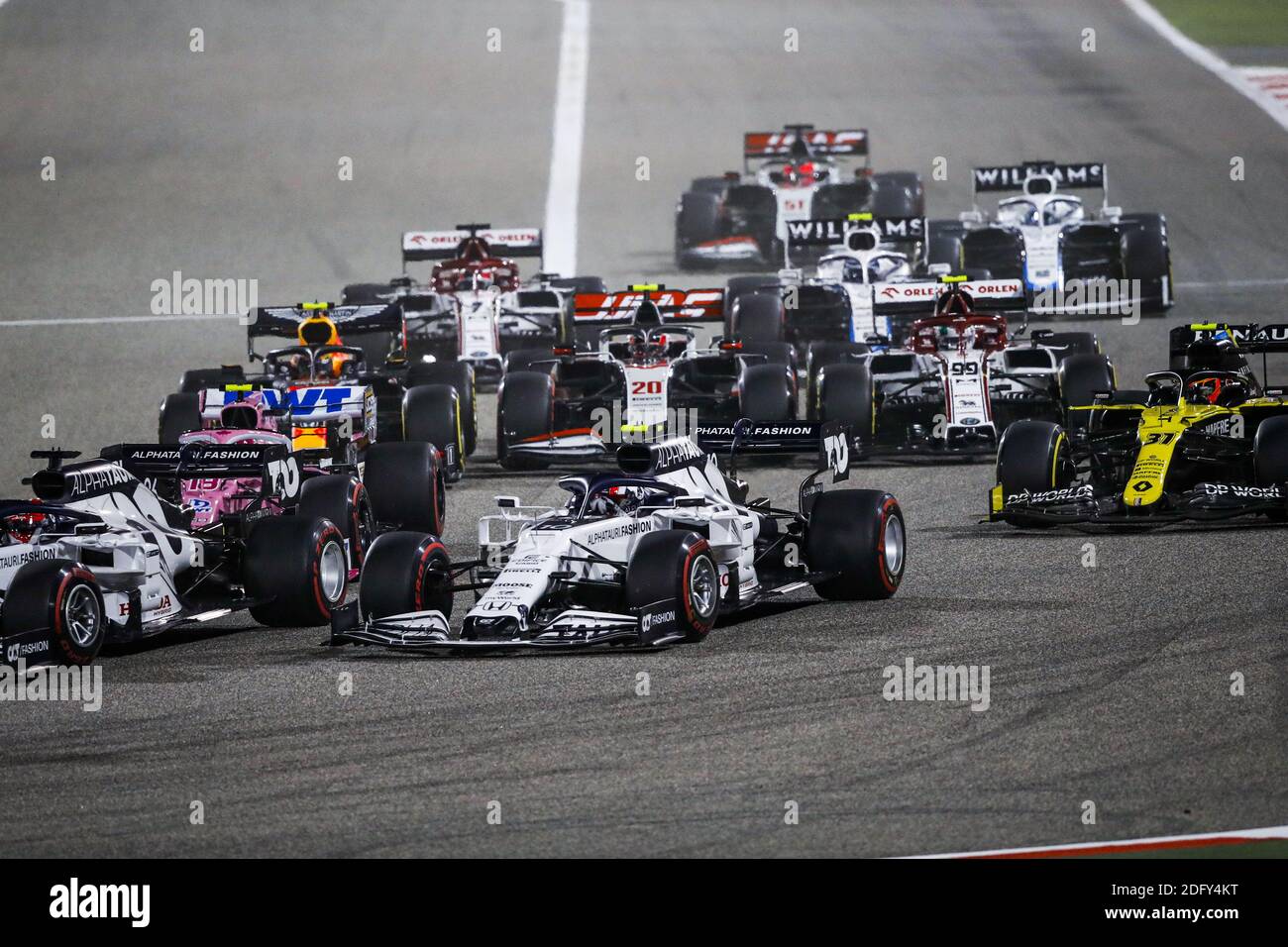 GASLY Pierre (fra), Scuderia AlphaTauri Honda AT01, azione durante la Formula 1 Rolex Sakhir Grand Prix 2020, dal 4 dicembre / LM Foto Stock