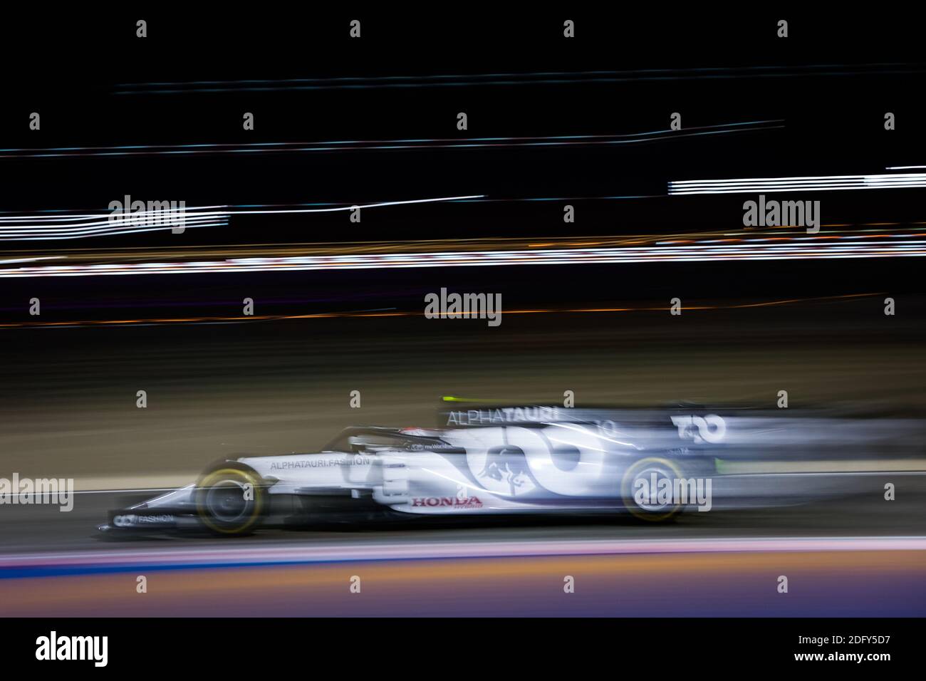 10 GASLY Pierre (fra), Scuderia AlphaTauri Honda AT01, in azione durante la Formula 1 Rolex Sakhir Grand Prix 2020, da Decembe/LM Foto Stock