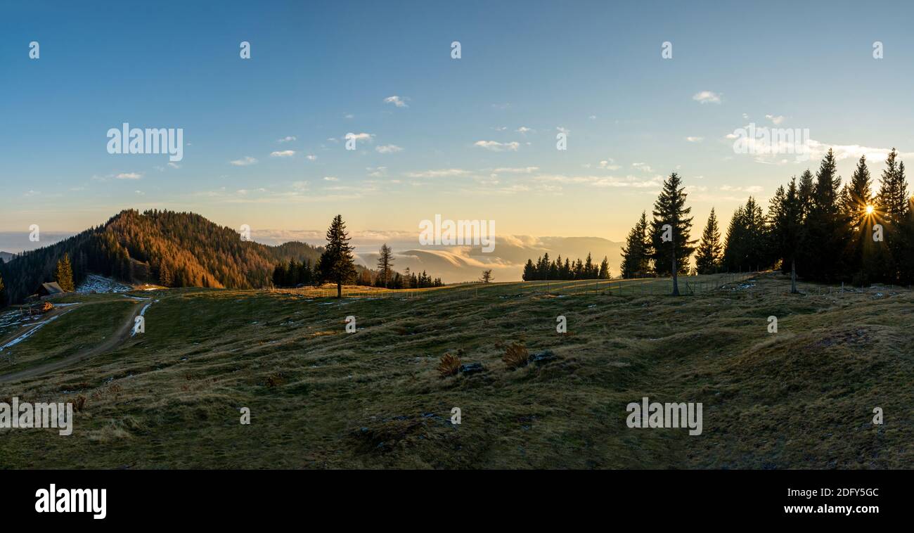 Vista al tramonto a Sommeralm, Austria Foto Stock