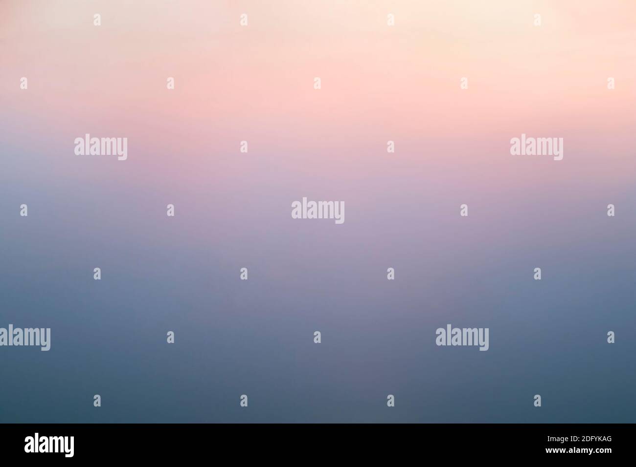 Sfondo di sfumatura blu-rosa ghiacciato naturale. Foto Stock